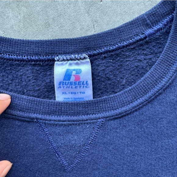 Vintage Russell Athletic Navy Crewneck - Picture 3 of 4